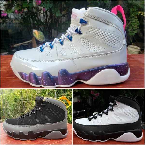 2021 new white galaxy black university blue gold jumpman 9 mens basketball shoes ix 9s reflective men trainers 23 outdoor sports sneakers, White;red
2021 new white galaxy black university blue gold jumpman 9 mens basketball shoes ix 9s reflective men trainers 23 outdoor sports sneakers, White;red