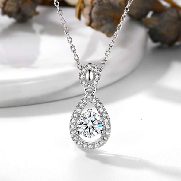 Luxurys Designers Fashion Dz085 fall new water drop crown full diamond pendant jewelry elegant mature 70 simulation Pendant, Silver
Luxurys Designers Fashion Dz085 fall new water drop crown full diamond pendant jewelry elegant mature 70 simulation Pendant, Silver