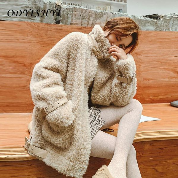 lamb wool jacket women autumn winter 2020 new warm outerwear short faux fur coats female thick plush fleece parkas dh330, Black
lamb wool jacket women autumn winter 2020 new warm outerwear short faux fur coats female thick plush fleece parkas dh330, Black