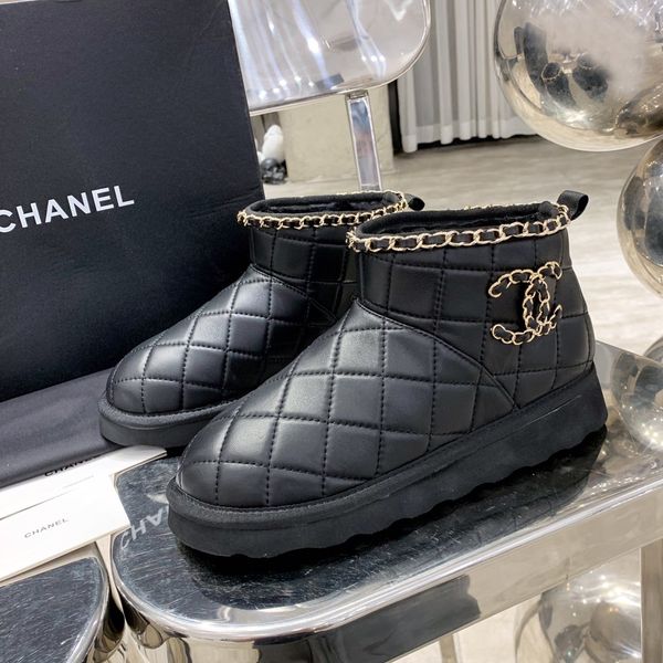 2020 new designers snow boots women fashion soft leather flat boot girls casual winter brown shoe with fur half boots black
2020 new designers snow boots women fashion soft leather flat boot girls casual winter brown shoe with fur half boots black
