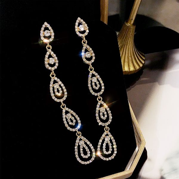 new arrival fashion crystal earring classic water drop women dangle earrings korean long tassele eardrop pendant for female jewelry, Silver
new arrival fashion crystal earring classic water drop women dangle earrings korean long tassele eardrop pendant for female jewelry, Silver