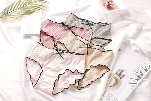panties pure cotton girl's breathable antibacterial ear edge student middle waist comfortable women's triangle pants, Black;pink
panties pure cotton girl's breathable antibacterial ear edge student middle waist comfortable women's triangle pants, Black;pink