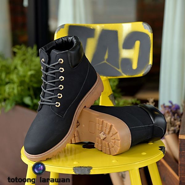 outdoor hiking sneakers martin boots motorcycle retro style mens shoes 02, Black
outdoor hiking sneakers martin boots motorcycle retro style mens shoes 02, Black
