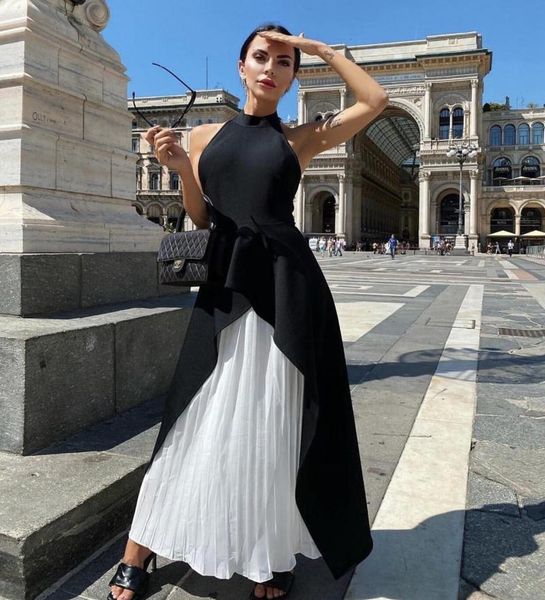 casual dresses 2021 women black and white backless 2 piece sets bandage dress celebrity party club wholesale, Black;gray
casual dresses 2021 women black and white backless 2 piece sets bandage dress celebrity party club wholesale, Black;gray
