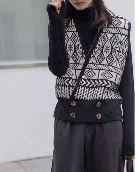 original thickened v-neck sweater waistcoat women's autumn and winter new loose outside lazy knitting vt, Black;white
original thickened v-neck sweater waistcoat women's autumn and winter new loose outside lazy knitting vt, Black;white