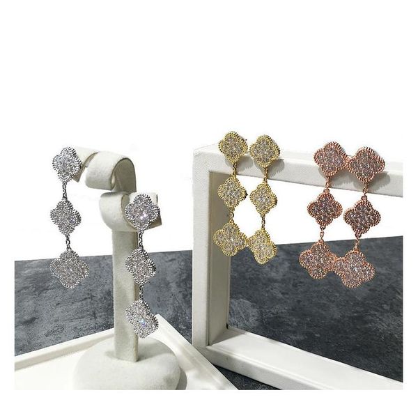 2018 brand sell copper plated gold shimmering four leaf clover three flowers full diamond earrings tricolor women earrings charms iud7t, Golden;silver
2018 brand sell copper plated gold shimmering four leaf clover three flowers full diamond earrings tricolor women earrings charms iud7t, Golden;silver