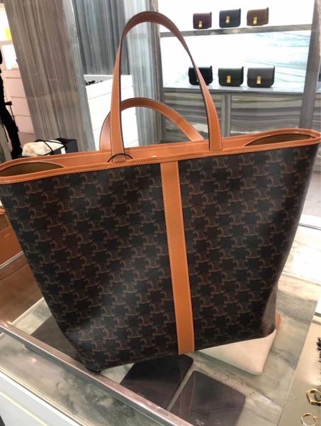 triumphal arch leather tote bag for women
triumphal arch leather tote bag for women