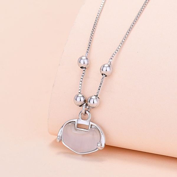 2020 new ruyi necklace women's stone pendant small fresh clavicle chain fashion net red jewelry, Silver
2020 new ruyi necklace women's stone pendant small fresh clavicle chain fashion net red jewelry, Silver