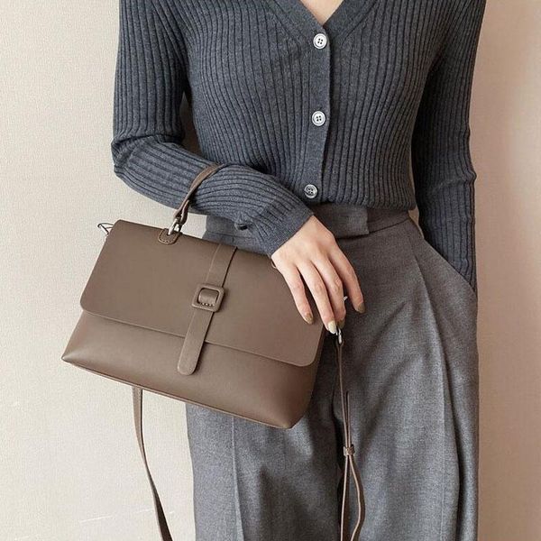 shoulder bags quality cowhide leather bag women luxury designer handbag fashion female
shoulder bags quality cowhide leather bag women luxury designer handbag fashion female