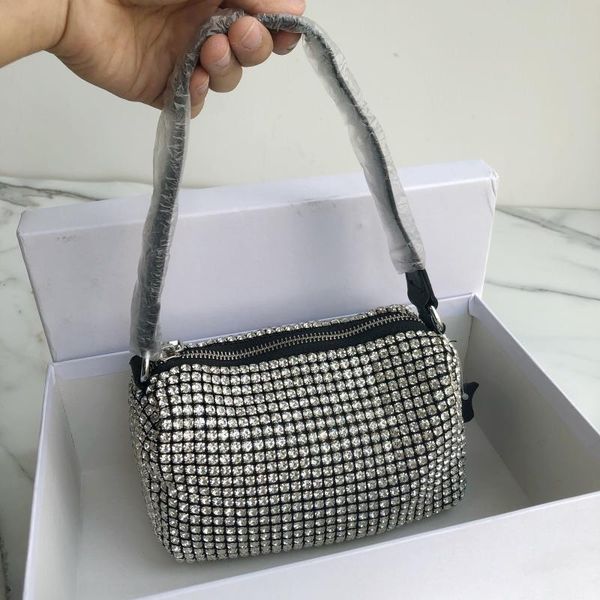 2020 new ins king diamond bag leather hand full diamond handbag straddle pillow bag
2020 new ins king diamond bag leather hand full diamond handbag straddle pillow bag