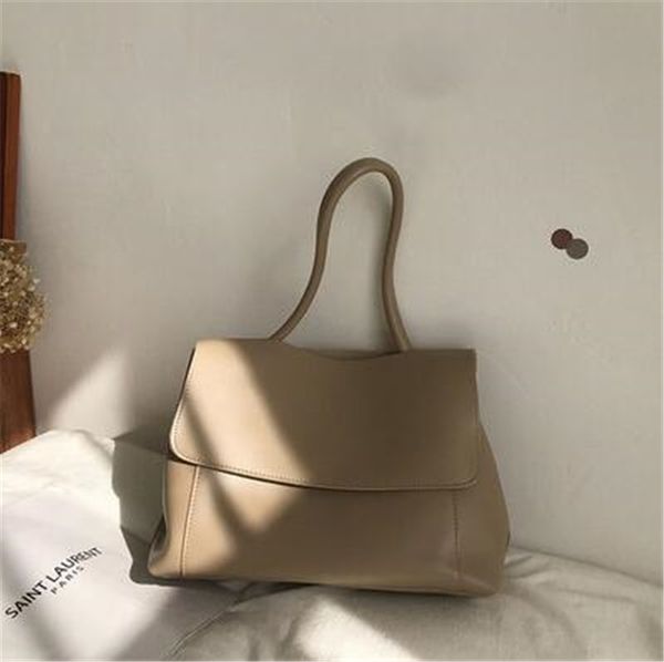 2020 women handbags ladies briefcase tote high-capacity flap pu leather purse retro concise style female bag shoulder messenger bags ly12101, Black
2020 women handbags ladies briefcase tote high-capacity flap pu leather purse retro concise style female bag shoulder messenger bags ly12101, Black