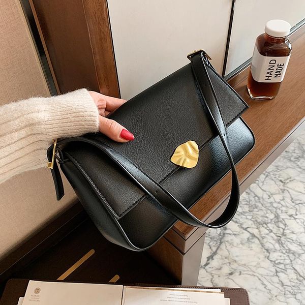 shoulder bags high-end handbags 2021 fashion messenger bag western style square underarm dual-use width: 25cm
shoulder bags high-end handbags 2021 fashion messenger bag western style square underarm dual-use width: 25cm