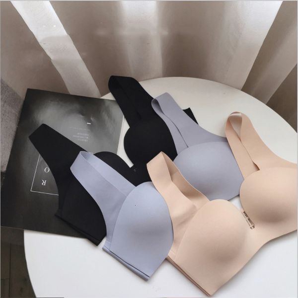 new underwear women's no steel ring gathered in fruit adjustable deep v-shaped sub breast smooth sports vest bra, Red;black
new underwear women's no steel ring gathered in fruit adjustable deep v-shaped sub breast smooth sports vest bra, Red;black