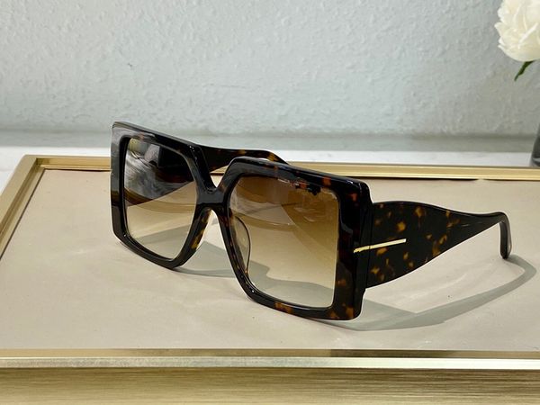 790 fashionable sunglasses popular square frame trend avant-garde style, suitable for men and women uv400 noble glasses of quality, White;black
790 fashionable sunglasses popular square frame trend avant-garde style, suitable for men and women uv400 noble glasses of quality, White;black