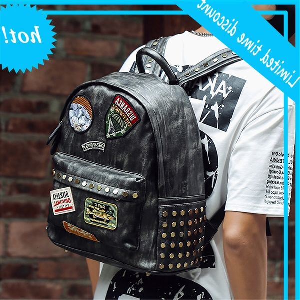 new korean rivet men's and women's badge simple fashion waterproof leisure backpack
new korean rivet men's and women's badge simple fashion waterproof leisure backpack