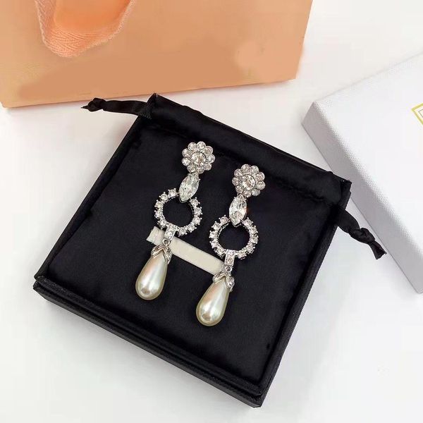 luxury designer fashion earrings diamond white resin pendant long earrings ladies wedding party bride gifts jewelry, Silver
luxury designer fashion earrings diamond white resin pendant long earrings ladies wedding party bride gifts jewelry, Silver