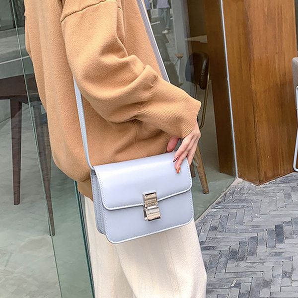 fashion bag d bag plain 7 colors 2 size with lock versatile application interior compartment luxurys designers bags shoulder bag
fashion bag d bag plain 7 colors 2 size with lock versatile application interior compartment luxurys designers bags shoulder bag
