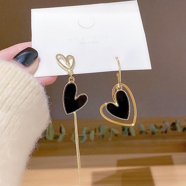 the new fashion trends metal asymmetric tassel earrings temperament web celebrity personality love joker stud earrings, Golden;silver
the new fashion trends metal asymmetric tassel earrings temperament web celebrity personality love joker stud earrings, Golden;silver