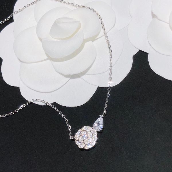brand pure 925 sterling silver jewelry for women sakura diamond flower pendant necklace cute flower pendant party necklace q0531
brand pure 925 sterling silver jewelry for women sakura diamond flower pendant necklace cute flower pendant party necklace q0531
