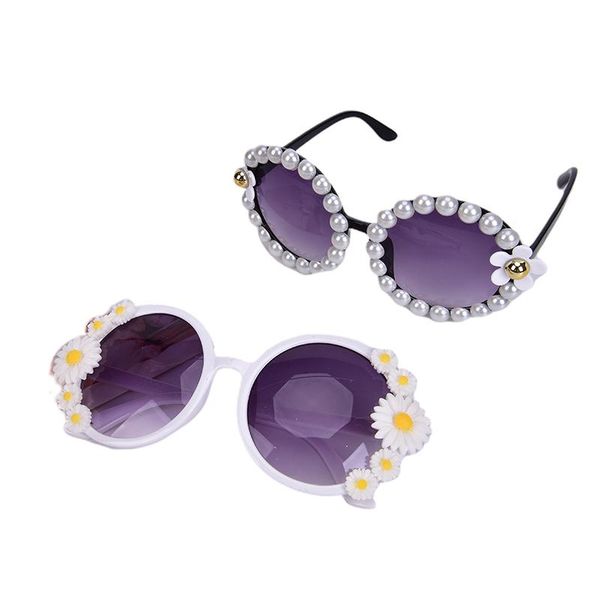 summer sunglasses women sweet flower with rhinestone round sun glasses vintage retro glasses for beach ladies shades, White;black
summer sunglasses women sweet flower with rhinestone round sun glasses vintage retro glasses for beach ladies shades, White;black