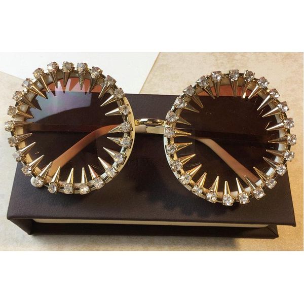 sunglasses fashion women round diamond 2021 luxury summer style for female oversized shades ladies uv400 fml, White;black
sunglasses fashion women round diamond 2021 luxury summer style for female oversized shades ladies uv400 fml, White;black
