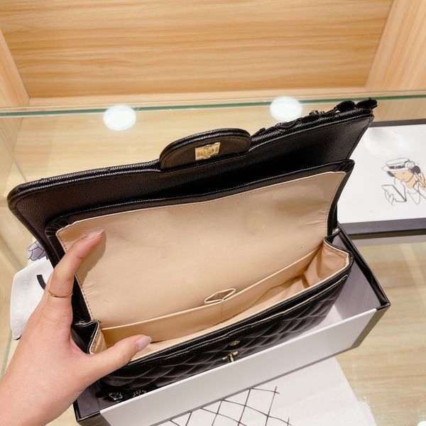new arrival cross body chain flap bag black 26cm cf bag flower flaps bag fashion women genuine leather shoulder bags
new arrival cross body chain flap bag black 26cm cf bag flower flaps bag fashion women genuine leather shoulder bags