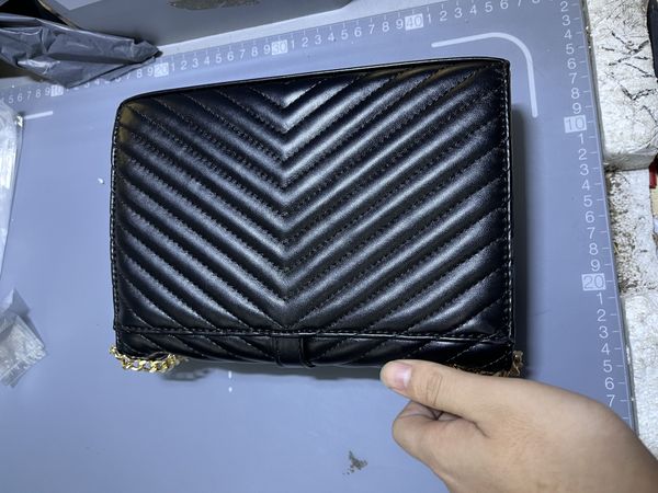 2021 luxurys designers fashion womens crossbody bag shoulder bags letter handbag ladies purse chains clutch handbags ysls lvs louise viuton#, Red;black
2021 luxurys designers fashion womens crossbody bag shoulder bags letter handbag ladies purse chains clutch handbags ysls lvs louise viuton#, Red;black
