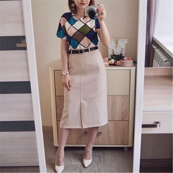 realeft spring 2020 new korean ol style wrap skirts solid a-line midi skirts front split sheath skirts belt office lady q1217, Black
realeft spring 2020 new korean ol style wrap skirts solid a-line midi skirts front split sheath skirts belt office lady q1217, Black