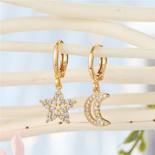 1pair new shiny hollow rhinestone star moon hoop earrings for women unique gold metal color asymmetric stud earrings jewelry, Golden;silver
1pair new shiny hollow rhinestone star moon hoop earrings for women unique gold metal color asymmetric stud earrings jewelry, Golden;silver