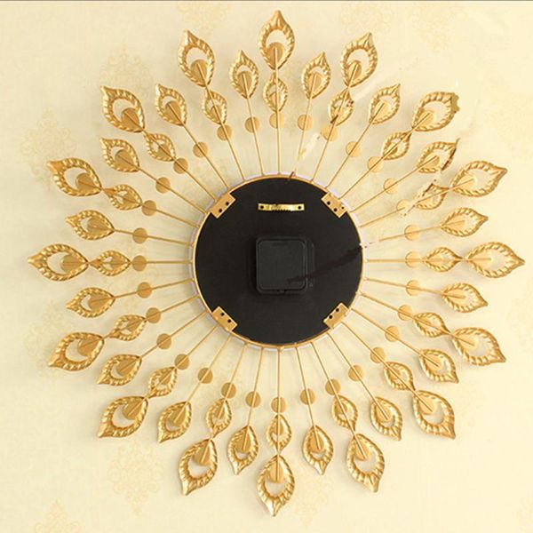 modern wall clock golden peacock clocks luxorious home decor new year 54*54 circular quartz mute sitting-room pastoral 24 metal
modern wall clock golden peacock clocks luxorious home decor new year 54*54 circular quartz mute sitting-room pastoral 24 metal