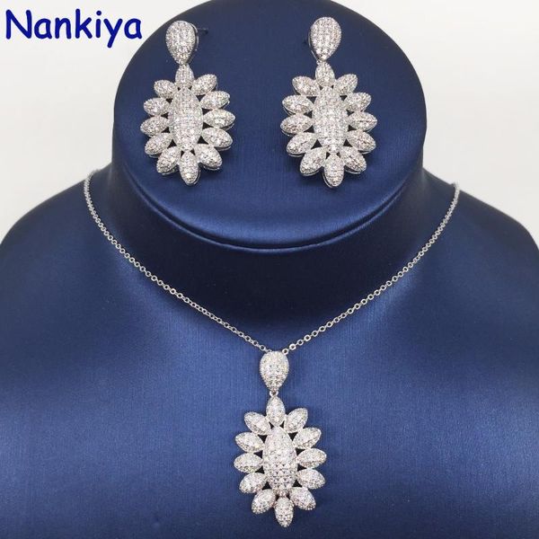 nankiya elegent fashion zirconia свадебные ювелирные изделия установите большой эллипс формы ожерелье серьги 2 шт. установите женщин оптом м, Silver
nankiya elegent fashion zirconia свадебные ювелирные изделия установите большой эллипс формы ожерелье серьги 2 шт. установите женщин оптом м, Silver