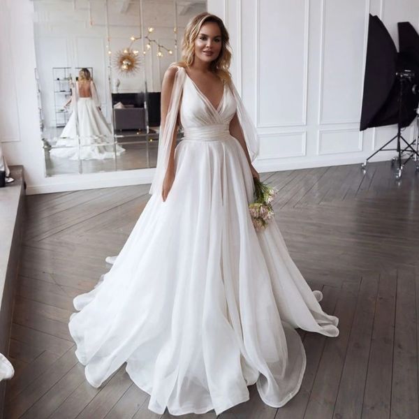 2021 white beach wedding dresses a-line bridal gown open back v-neck bridal gowns vestido de noiva sweep train
2021 white beach wedding dresses a-line bridal gown open back v-neck bridal gowns vestido de noiva sweep train