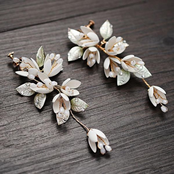 rhinestones crystal bridal earrings gold vintage flower floral drop wedding earring brides accessories women party jewelry, Silver
rhinestones crystal bridal earrings gold vintage flower floral drop wedding earring brides accessories women party jewelry, Silver
