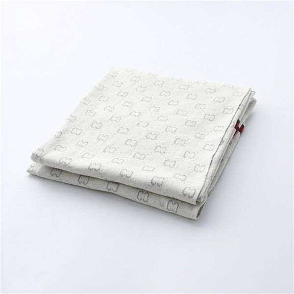 classic thick cotton soft warm baby bed 90 * 112 children's newborn blanket y201009
classic thick cotton soft warm baby bed 90 * 112 children's newborn blanket y201009