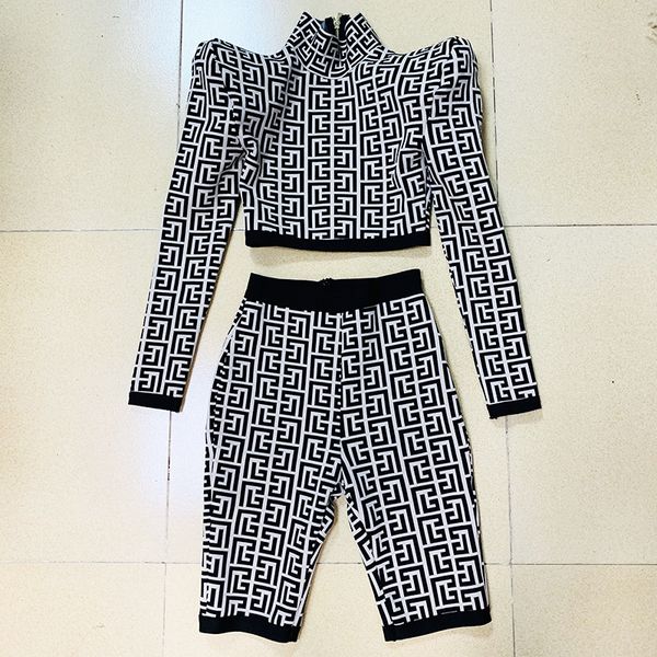 new personality women's two piece pants sets knitting tight geometric element suit knitted zipper shoulder pad short high waist middle, White
new personality women's two piece pants sets knitting tight geometric element suit knitted zipper shoulder pad short high waist middle, White