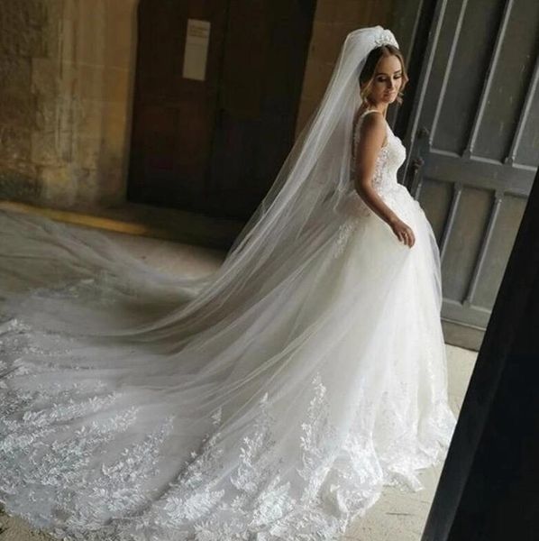 2021 vintage lace wedding dresses ivory v-neck appliqued bridal gowns plus size with lace up back bridal gowns vestido de noiva, White
2021 vintage lace wedding dresses ivory v-neck appliqued bridal gowns plus size with lace up back bridal gowns vestido de noiva, White