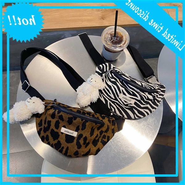 01034 corduroy leopard waist japan south korea autumn and winter 2020 new trend fashion stripes slant across bag women
01034 corduroy leopard waist japan south korea autumn and winter 2020 new trend fashion stripes slant across bag women