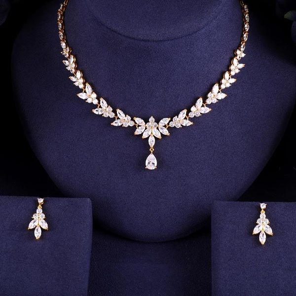 luxury sparking brilliant cubic zircon clear gold-color necklace earrings wedding bridal jewelry sets dress accessories, Silver
luxury sparking brilliant cubic zircon clear gold-color necklace earrings wedding bridal jewelry sets dress accessories, Silver