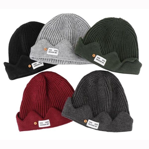 uncleyao american drama "river valley town" actor with the same style american college style crown knitted melon hat, Blue;gray
uncleyao american drama "river valley town" actor with the same style american college style crown knitted melon hat, Blue;gray