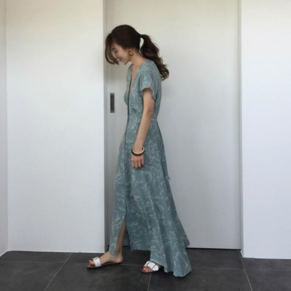 korea v neck flower printing a- line super long shirt dress vintage single breasted short sleeve sundress with waistbelt, Black;gray
korea v neck flower printing a- line super long shirt dress vintage single breasted short sleeve sundress with waistbelt, Black;gray