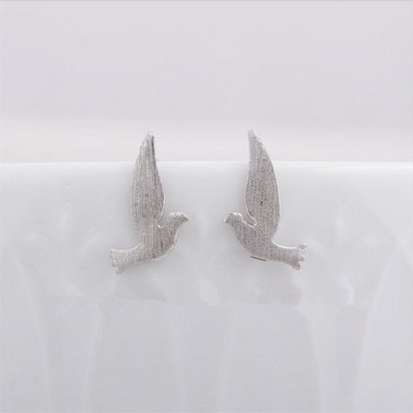 fashion flying peace pigeon modelling ear studs bird style gold silver rose three color optional suitable for men and women, Golden;silver
fashion flying peace pigeon modelling ear studs bird style gold silver rose three color optional suitable for men and women, Golden;silver