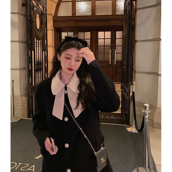 black hepburn fengmo elegant 2020 new small one-sided woollen overcoat women's wear
black hepburn fengmo elegant 2020 new small one-sided woollen overcoat women's wear