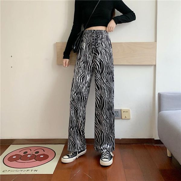 sweatpants women clothes streetwear 2020 fashion korean style wide leg harajuku baggy black high waisted vintage straight pants, Black;white
sweatpants women clothes streetwear 2020 fashion korean style wide leg harajuku baggy black high waisted vintage straight pants, Black;white