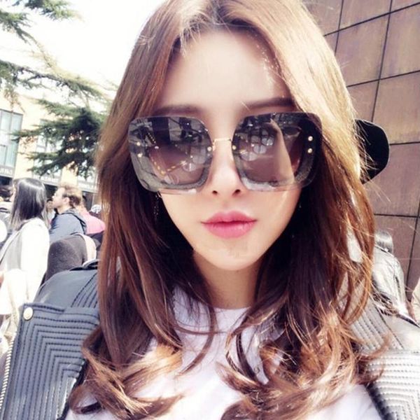 2020 brand design luxury retro oversized lady sunglasses fashion square frameless sunglasses women uv400, White;black
2020 brand design luxury retro oversized lady sunglasses fashion square frameless sunglasses women uv400, White;black
