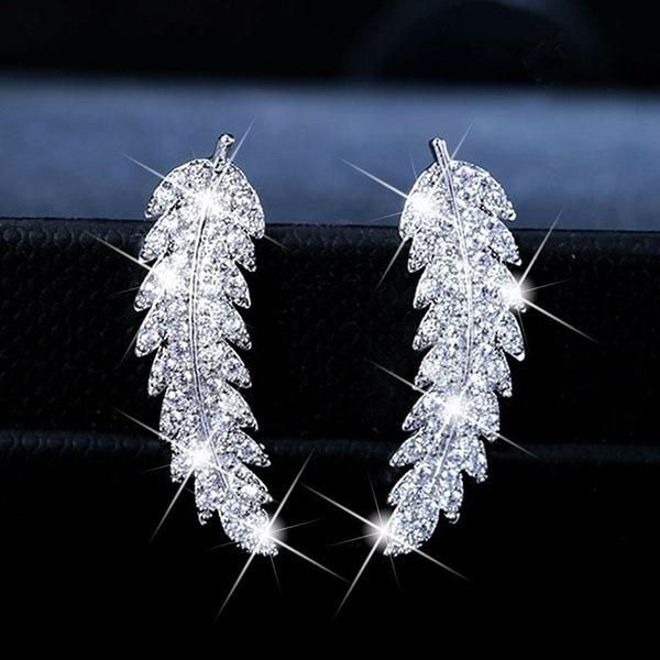 fashion zircon leaf earrings crystal leaf earrings european and american women simple all-match jewelry, Golden;silver
fashion zircon leaf earrings crystal leaf earrings european and american women simple all-match jewelry, Golden;silver
