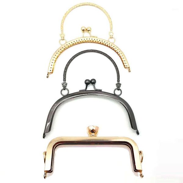 fashion diy craft 14.8cm metal vintage handbag handle frame kiss clasp lock handle arch for diy purse bag clutch accessory women1, Black
fashion diy craft 14.8cm metal vintage handbag handle frame kiss clasp lock handle arch for diy purse bag clutch accessory women1, Black