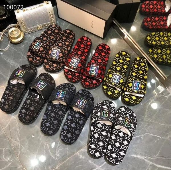 luxury designer kanye west slippers with foam runner desert sand triple black bone white resin slides sandal mens slippers s05
luxury designer kanye west slippers with foam runner desert sand triple black bone white resin slides sandal mens slippers s05