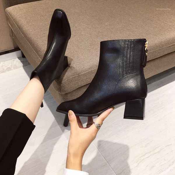 boots 2021 genuine leather shoes women fashion ladies party elegant ankle female black white footwear yx26521
boots 2021 genuine leather shoes women fashion ladies party elegant ankle female black white footwear yx26521