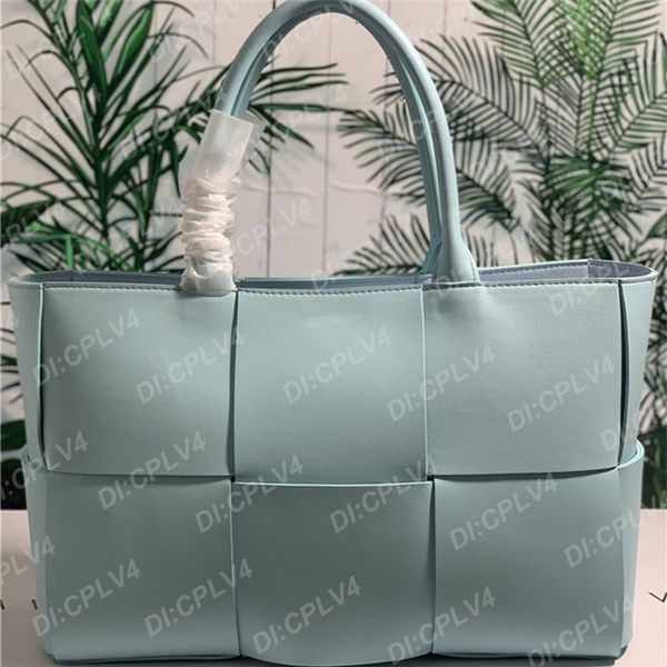 star same style leather knitting large capacity hand-held tote mother and son bag single shoulder bag cowhide underarm shopping bag
star same style leather knitting large capacity hand-held tote mother and son bag single shoulder bag cowhide underarm shopping bag