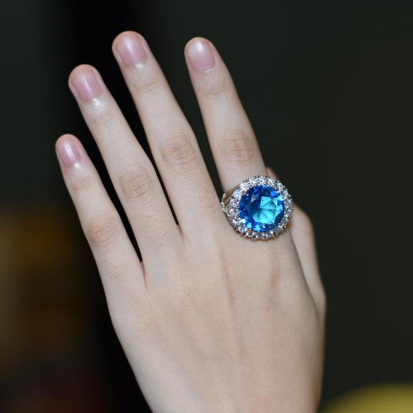 cluster rings court retro shiny blue crystal zircon female ring luxury wedding engagement for women fashion party banquet jewelry anillos, Golden;silver
cluster rings court retro shiny blue crystal zircon female ring luxury wedding engagement for women fashion party banquet jewelry anillos, Golden;silver